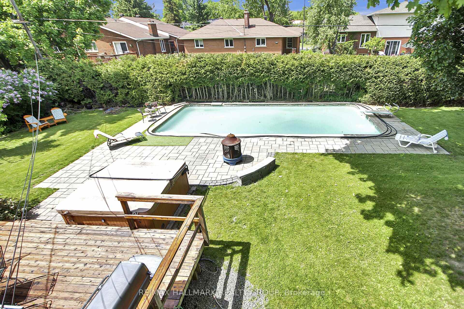Photo 46 of 27 Savuto Way, Ottawa, Meadowlands/Crestview — HOMEH