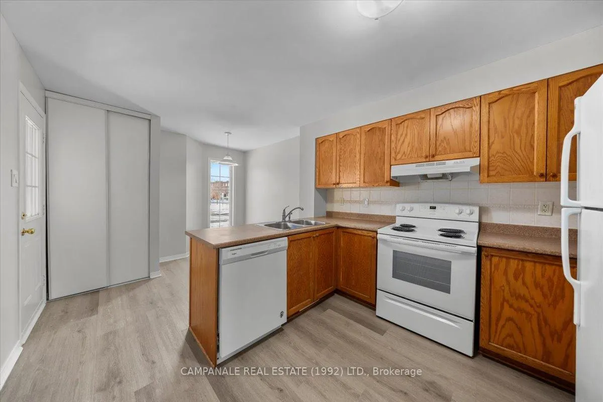 Photo 7 of 831 Longfields Drive, Ottawa, Barrhaven - Longfields — HOMEH