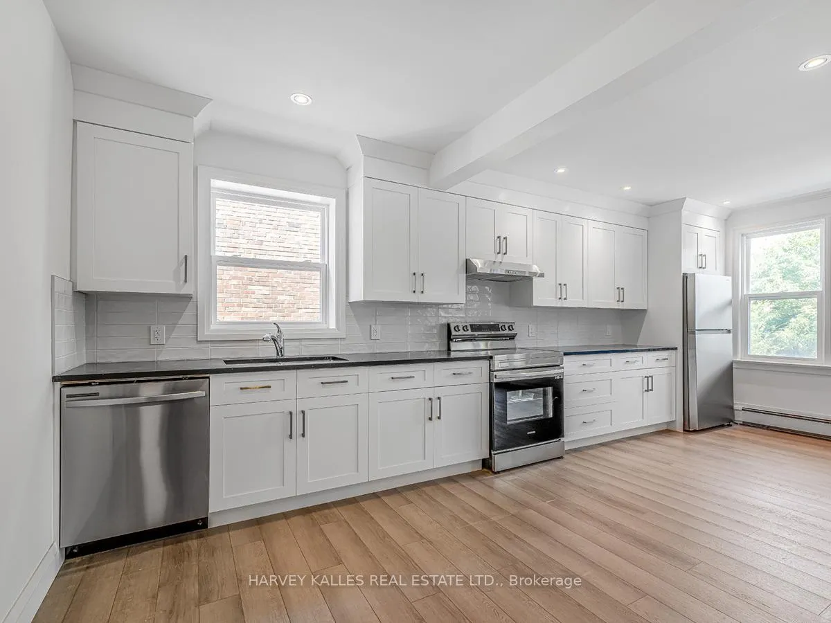 Photo 7 of Unit 2, 8 Markdale Avenue, Toronto, Humewood-Cedarvale — HOMEH