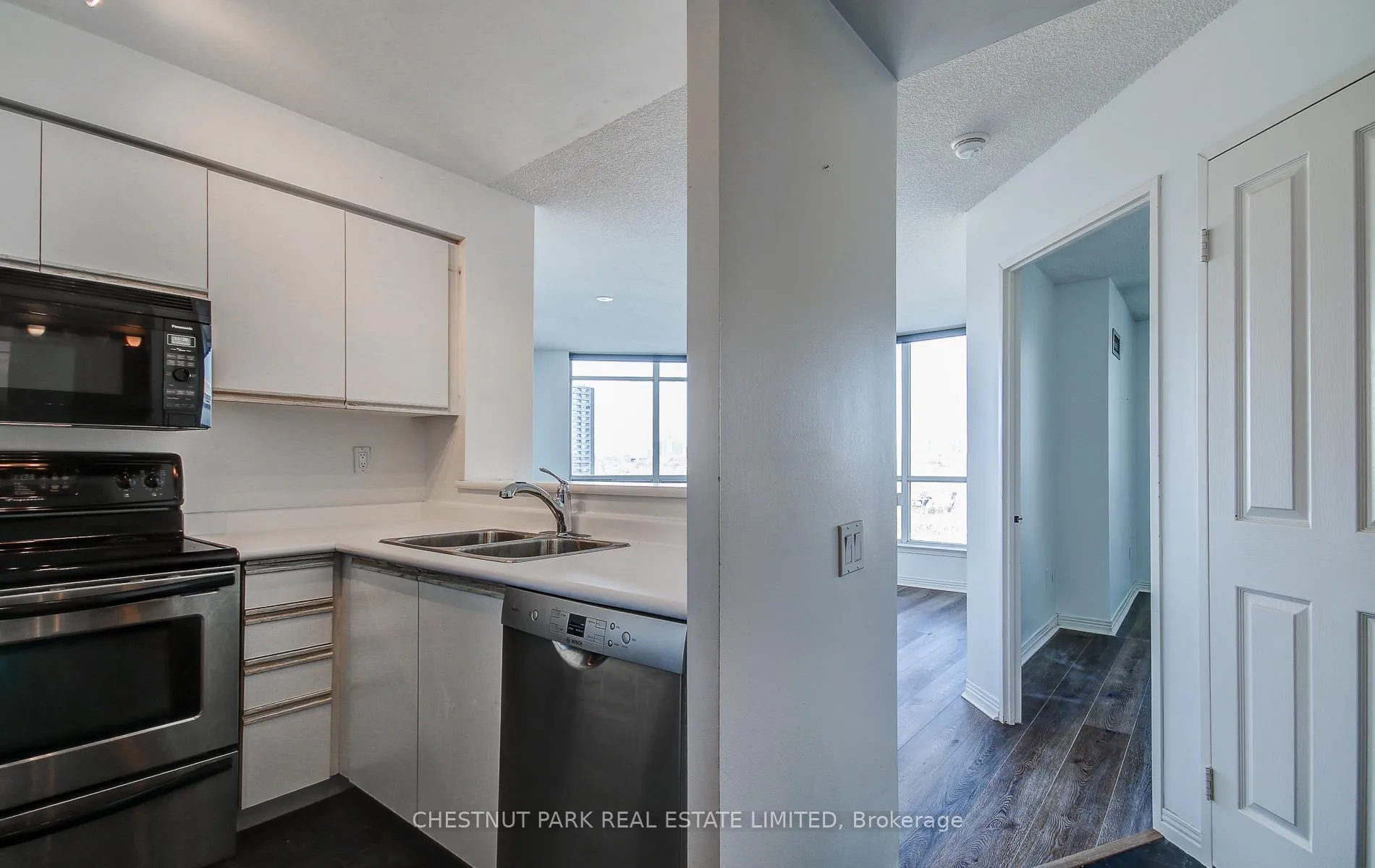 Photo 8 of Unit PH210, 942 Yonge Street, Toronto, The Annex — HOMEH