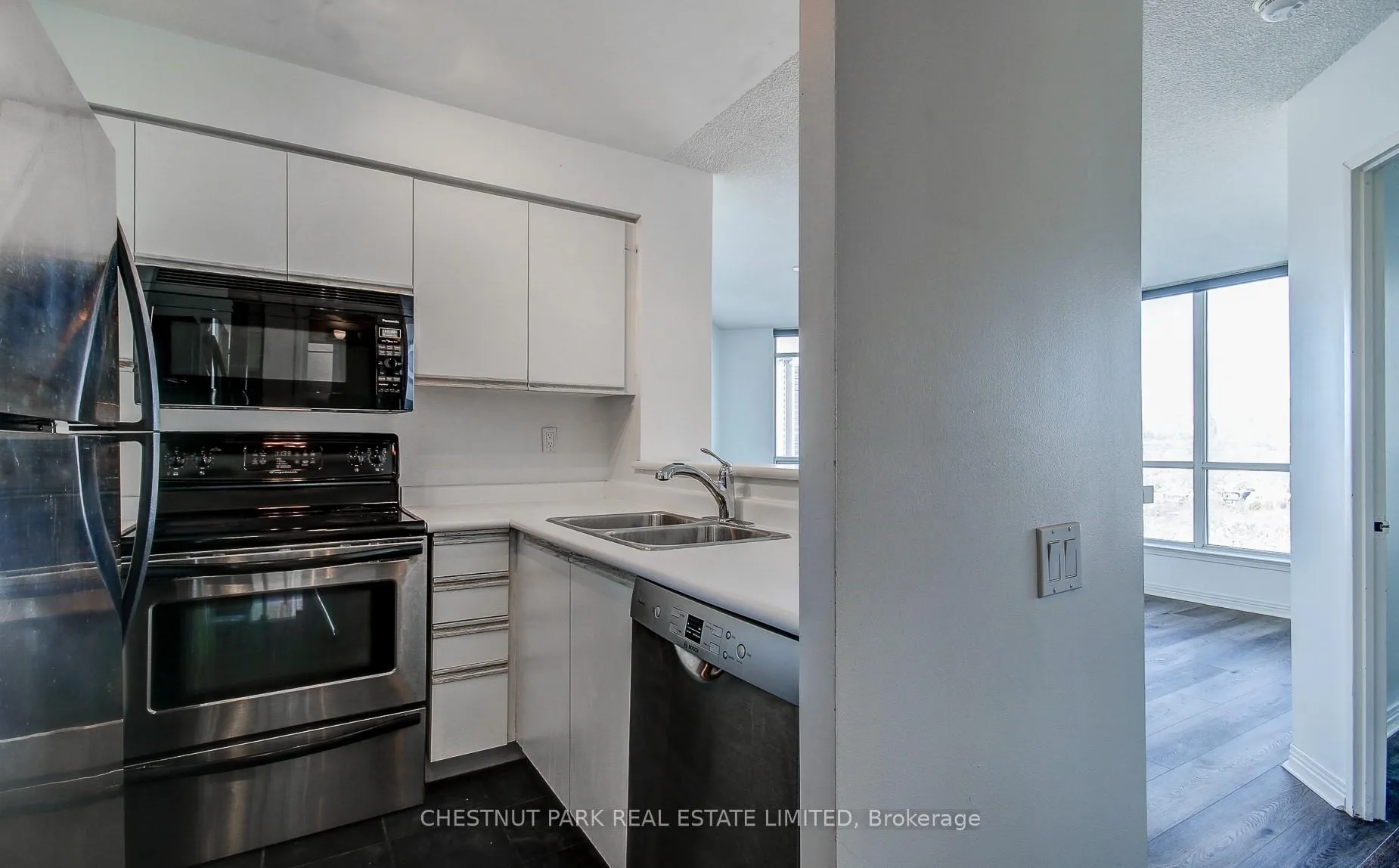 Photo 9 of Unit PH210, 942 Yonge Street, Toronto, The Annex — HOMEH