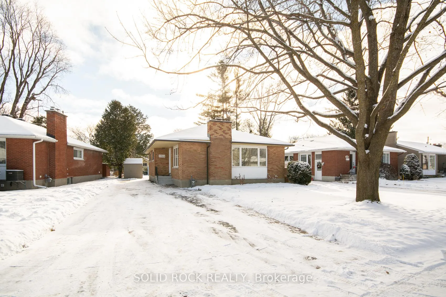 Photo 3 of 2366 Cheshire Road, Ottawa, Parkway Park — HOMEH