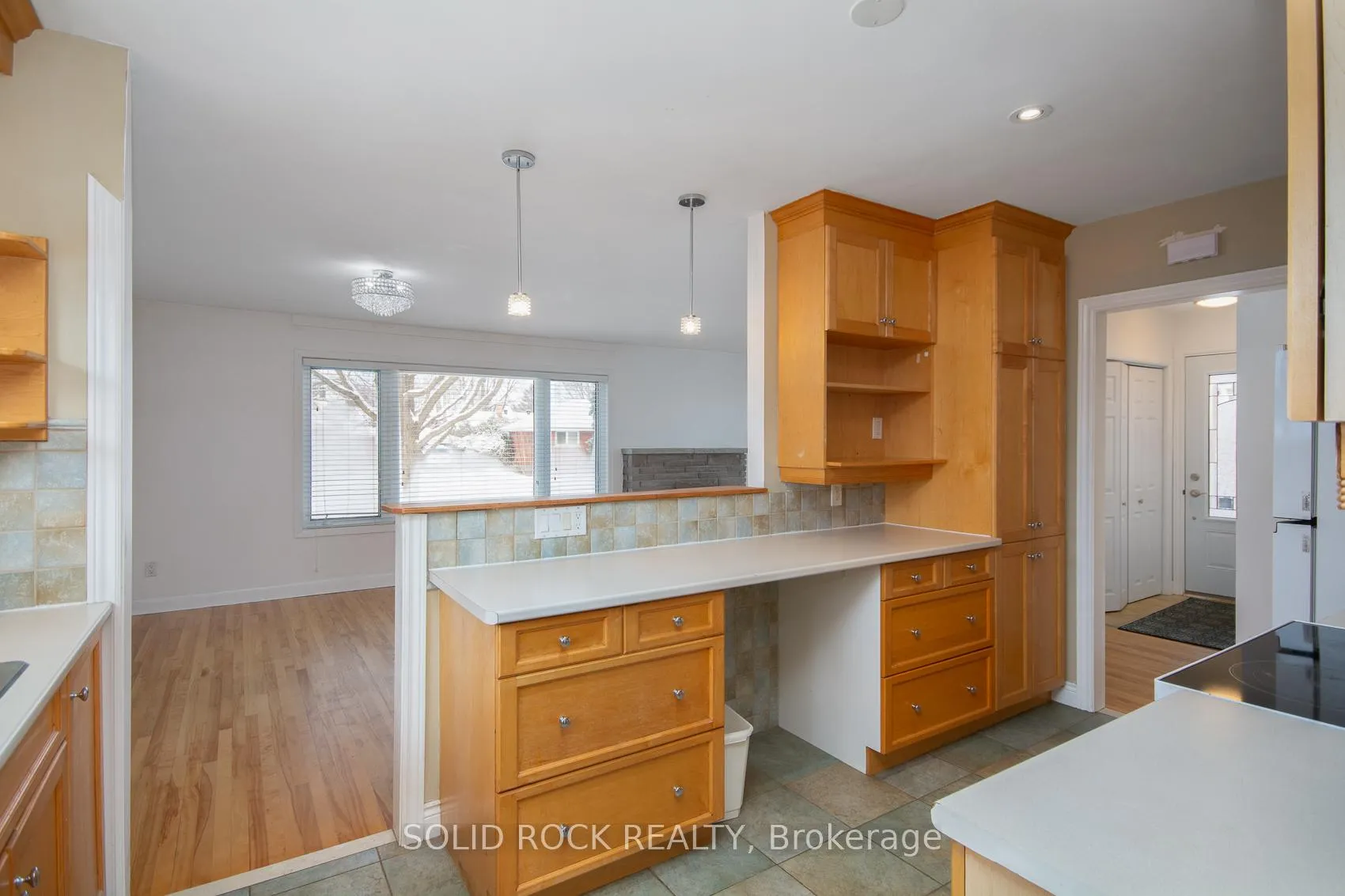 Photo 9 of 2366 Cheshire Road, Ottawa, Parkway Park — HOMEH