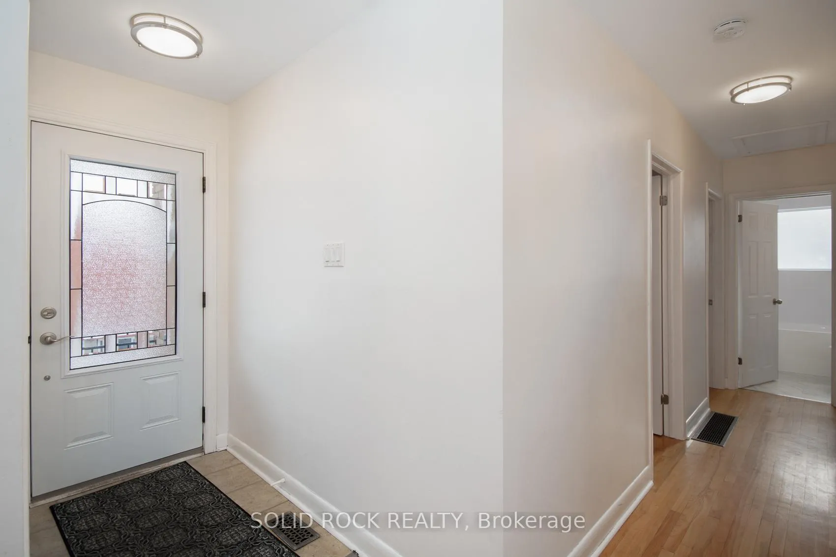 Photo 11 of 2366 Cheshire Road, Ottawa, Parkway Park — HOMEH