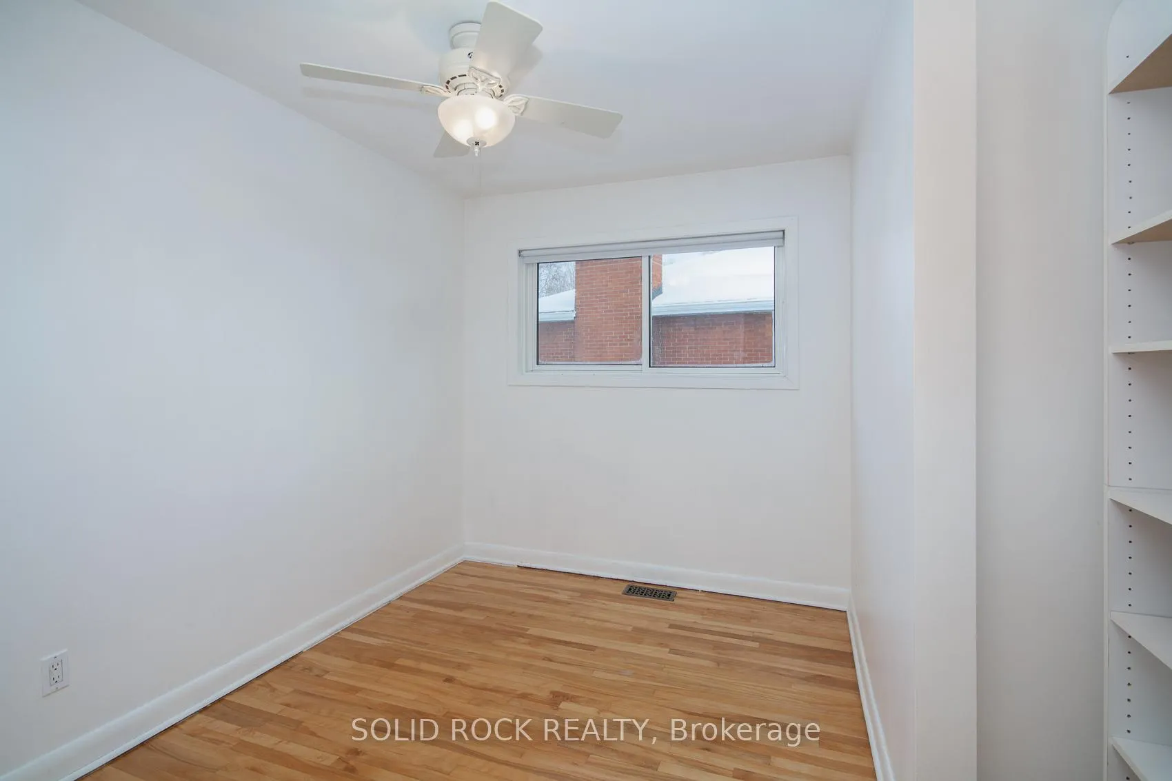 Photo 12 of 2366 Cheshire Road, Ottawa, Parkway Park — HOMEH