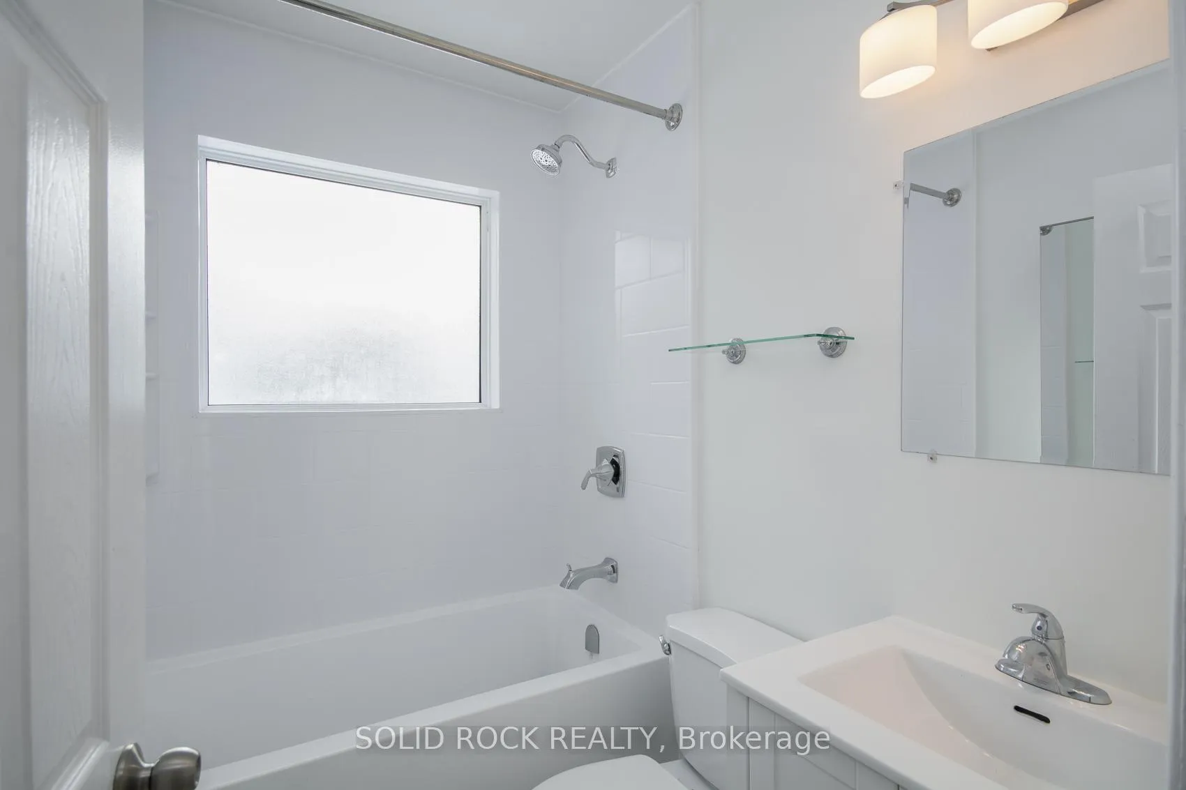 Photo 16 of 2366 Cheshire Road, Ottawa, Parkway Park — HOMEH