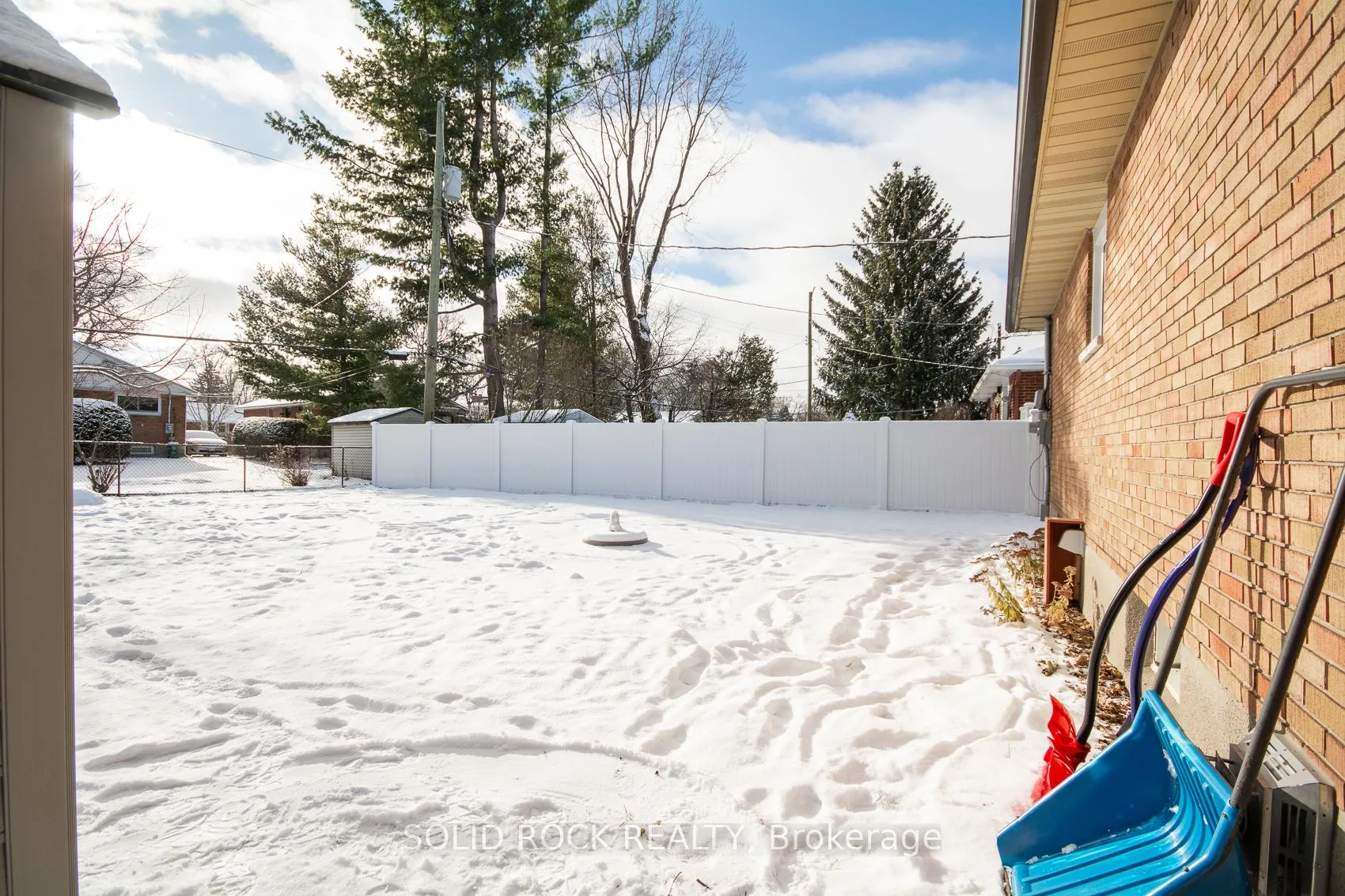 Photo 25 of 2366 Cheshire Road, Ottawa, Parkway Park — HOMEH