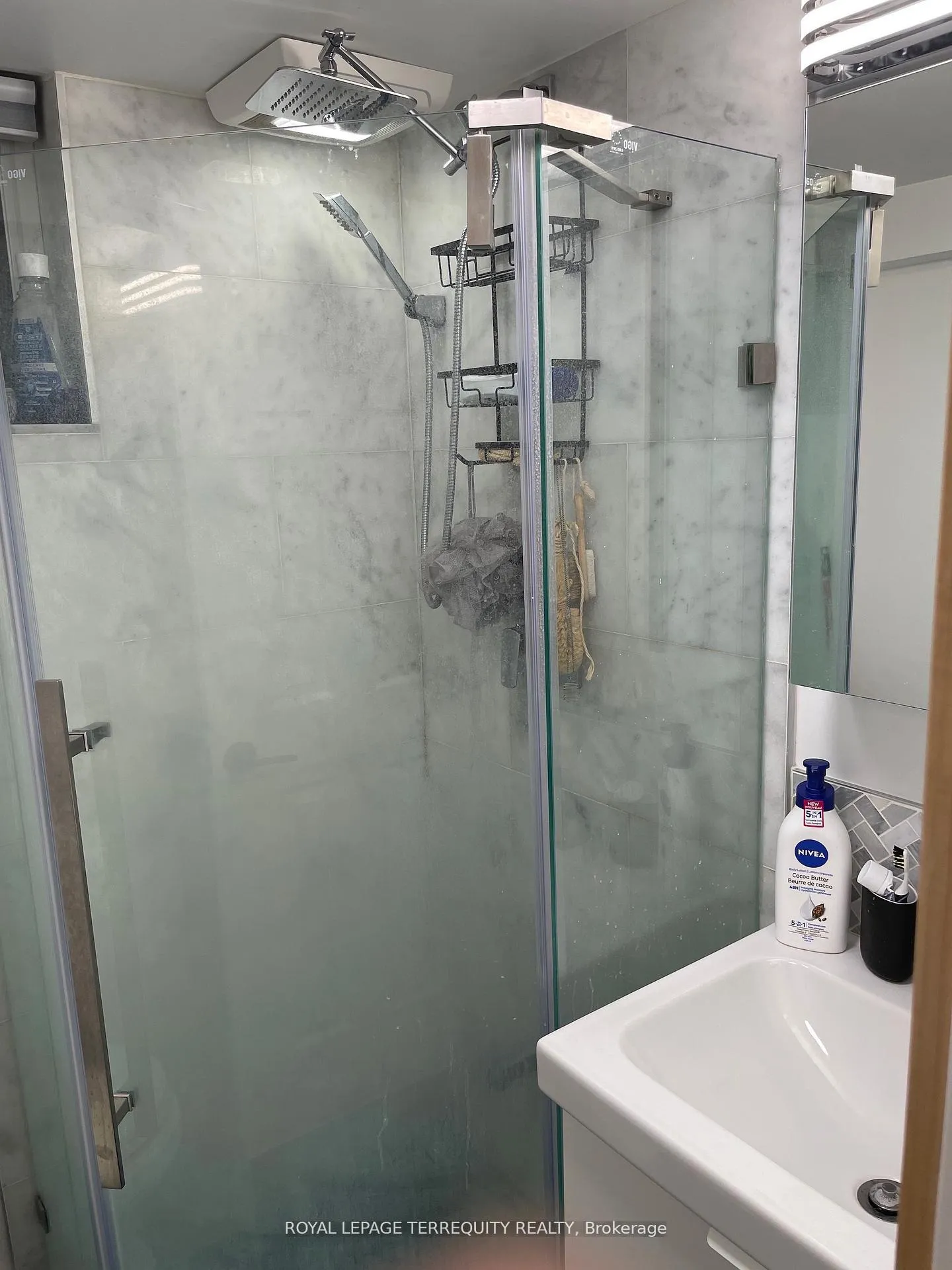 Photo 9 of Unit Lower, 69 Hillcrest Drive, Toronto, Wychwood — HOMEH