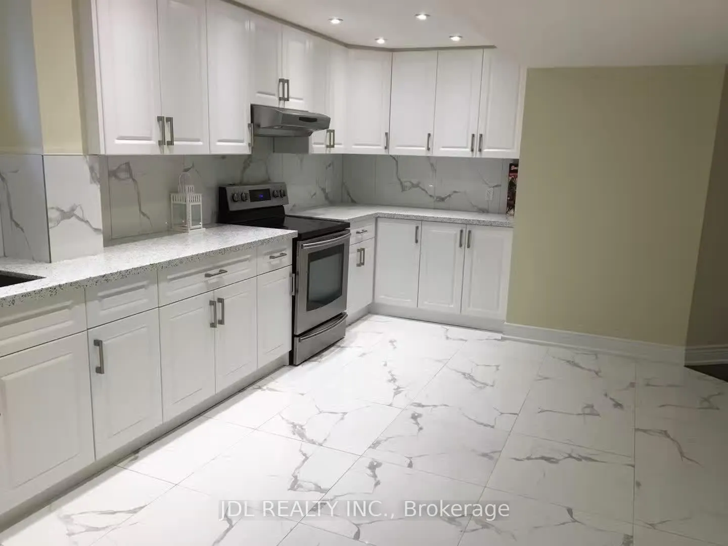 Photo 4 of Unit Lower, 50 Militia Trail, Markham, Buttonville — HOMEH