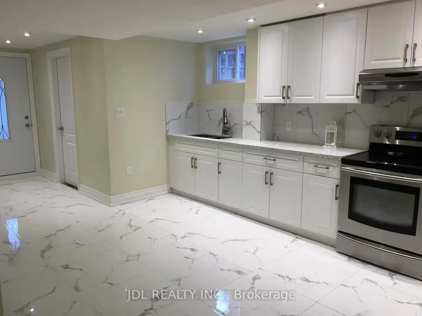 Photo 5 of Unit Lower, 50 Militia Trail, Markham, Buttonville — HOMEH
