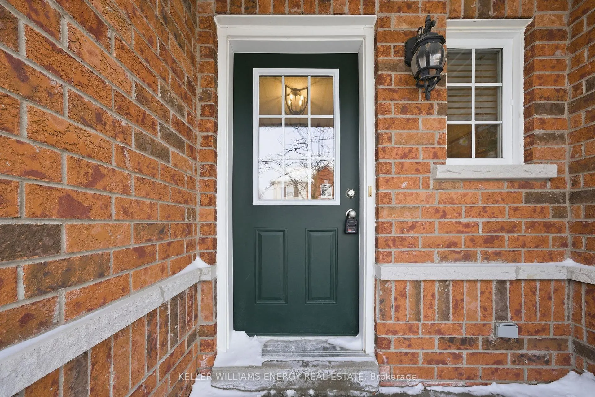 Photo 3 of Unit 23, 1280 Harmony Road N, Oshawa, Pinecrest — HOMEH