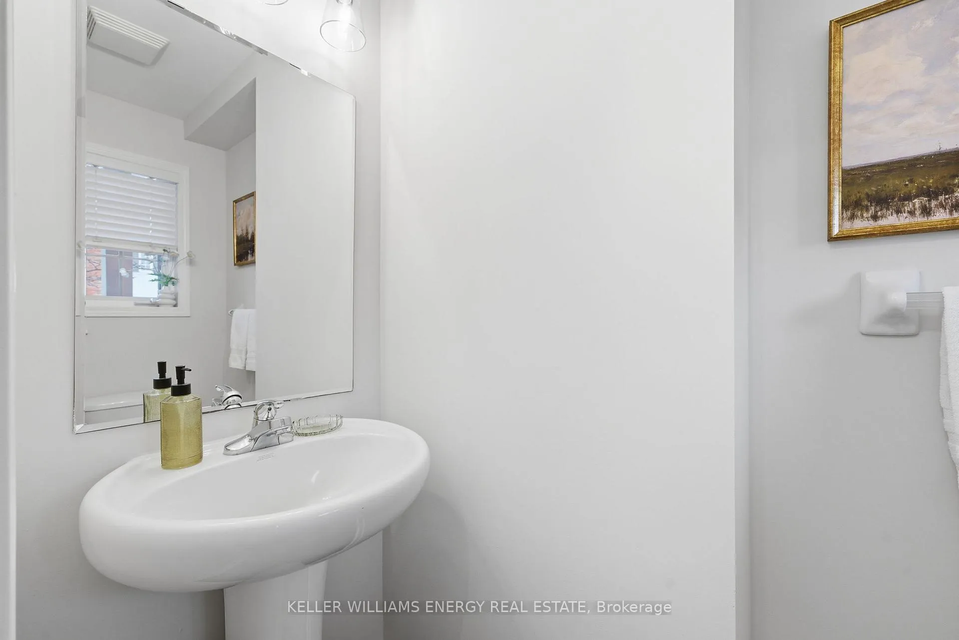 Photo 15 of Unit 23, 1280 Harmony Road N, Oshawa, Pinecrest — HOMEH