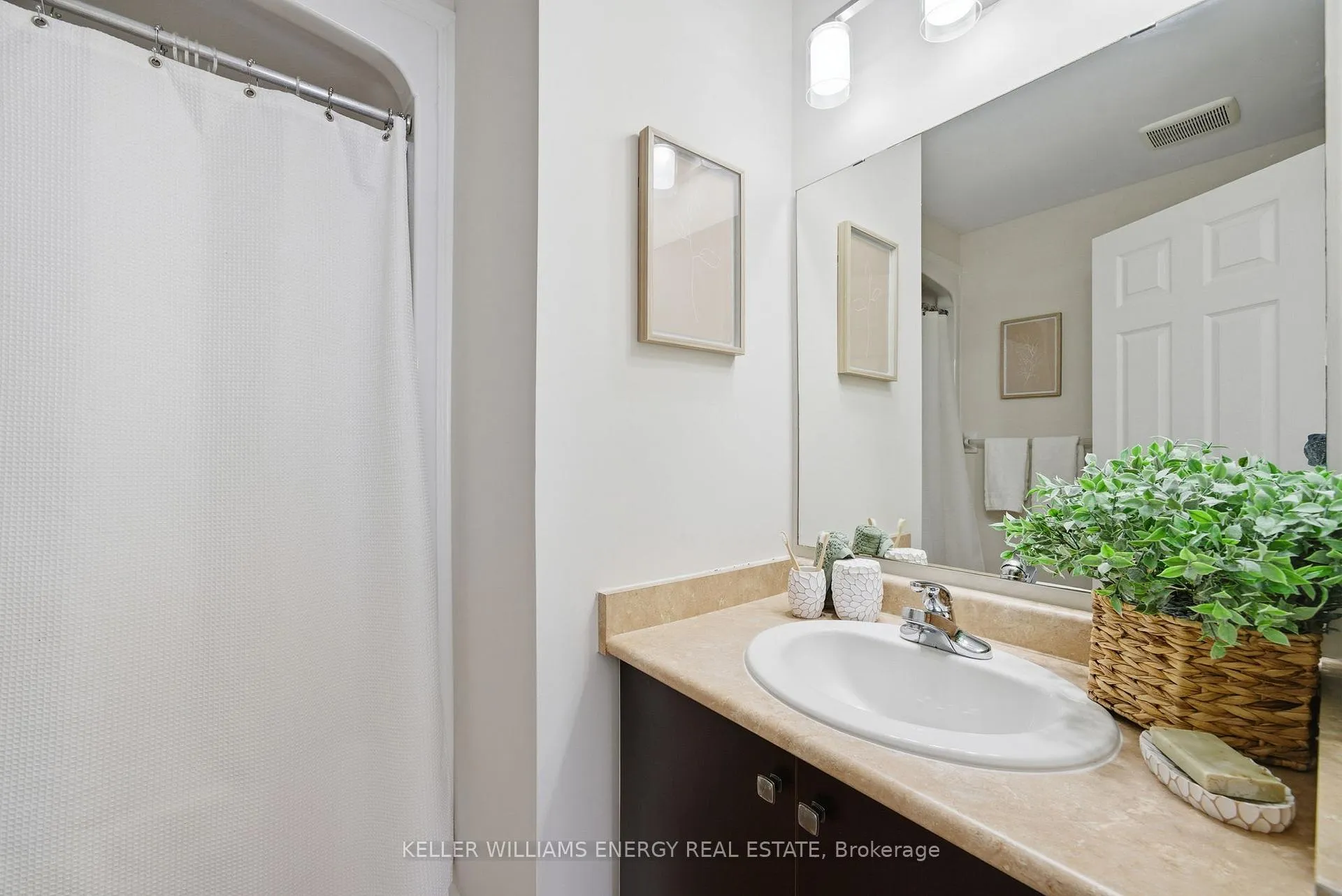 Photo 23 of Unit 23, 1280 Harmony Road N, Oshawa, Pinecrest — HOMEH