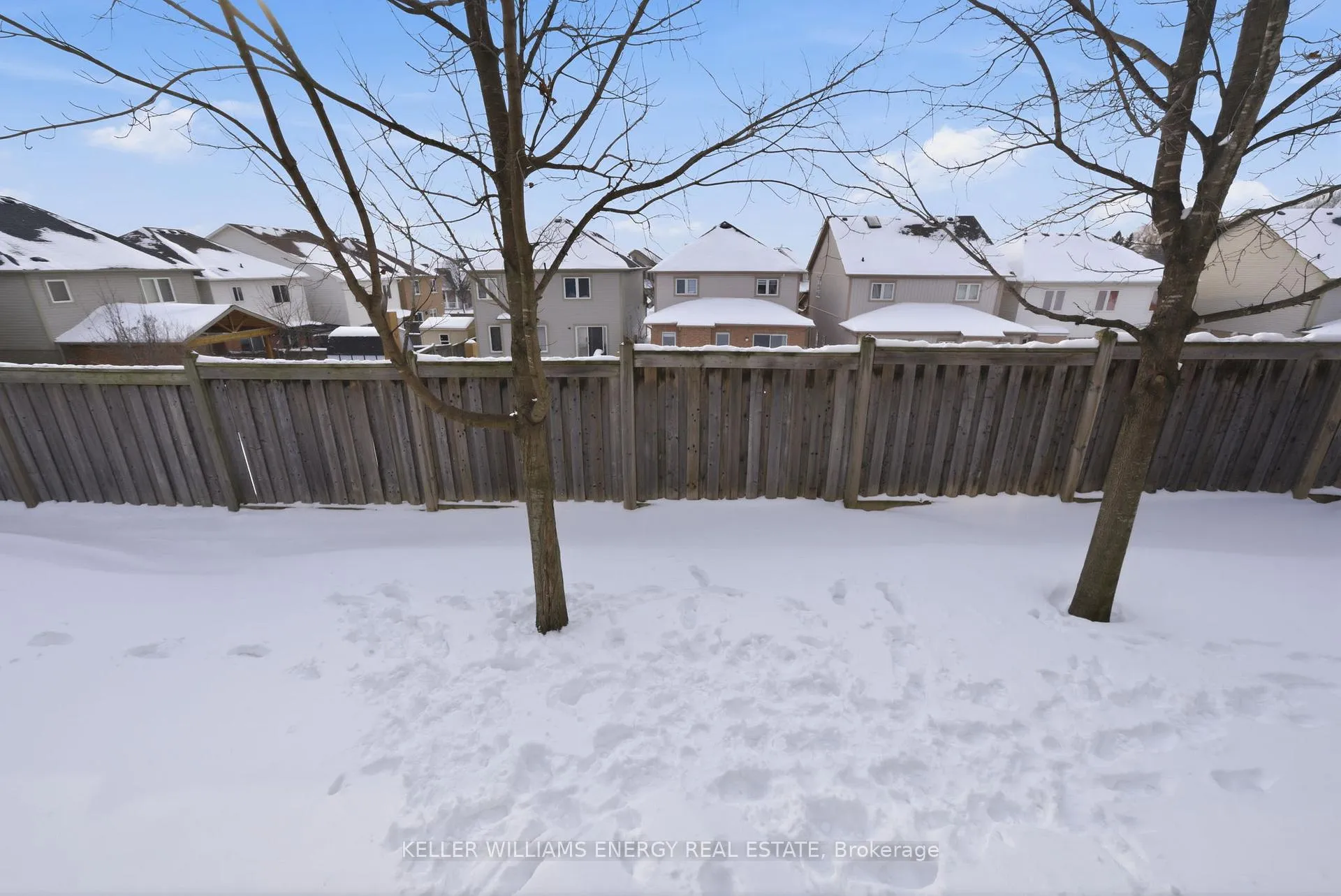 Photo 31 of Unit 23, 1280 Harmony Road N, Oshawa, Pinecrest — HOMEH