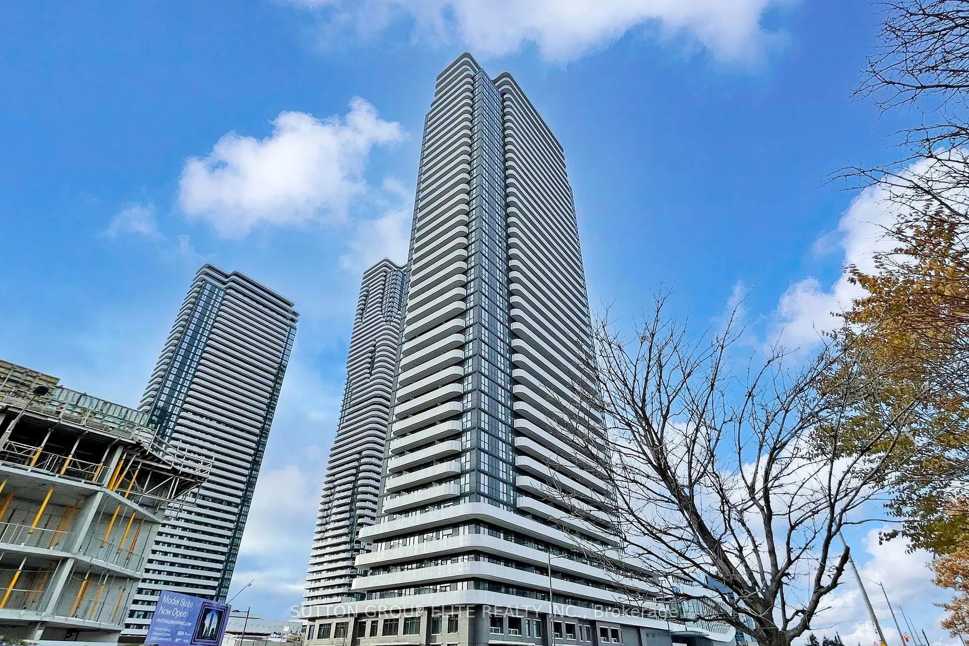 Photo 1 of Unit 5301, 8 Interchange Way, Vaughan, Vaughan Corporate Centre — HOMEH