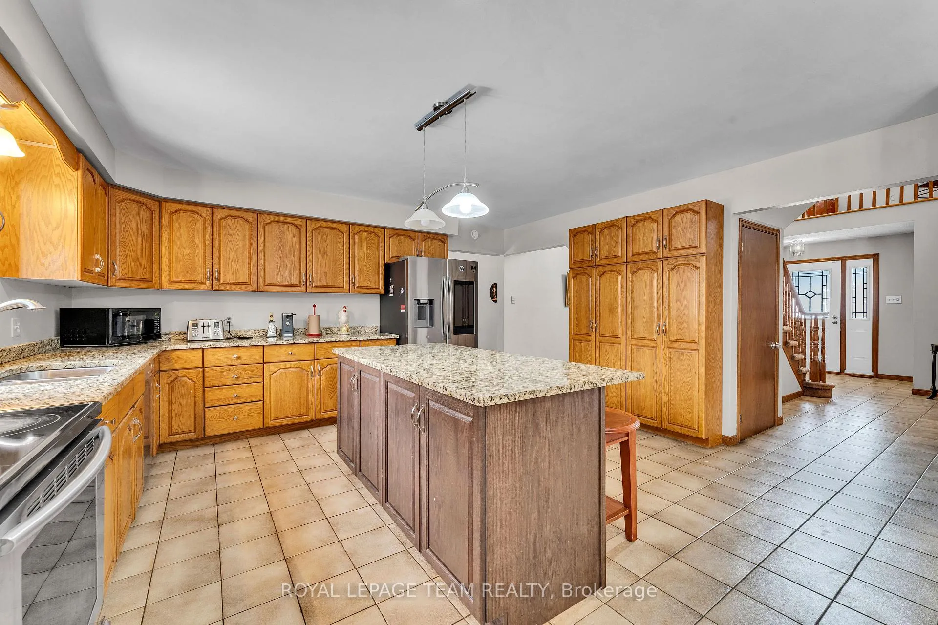 Photo 14 of 1409 Mory Street, Ottawa, Emerald Woods/Sawmill Creek — HOMEH