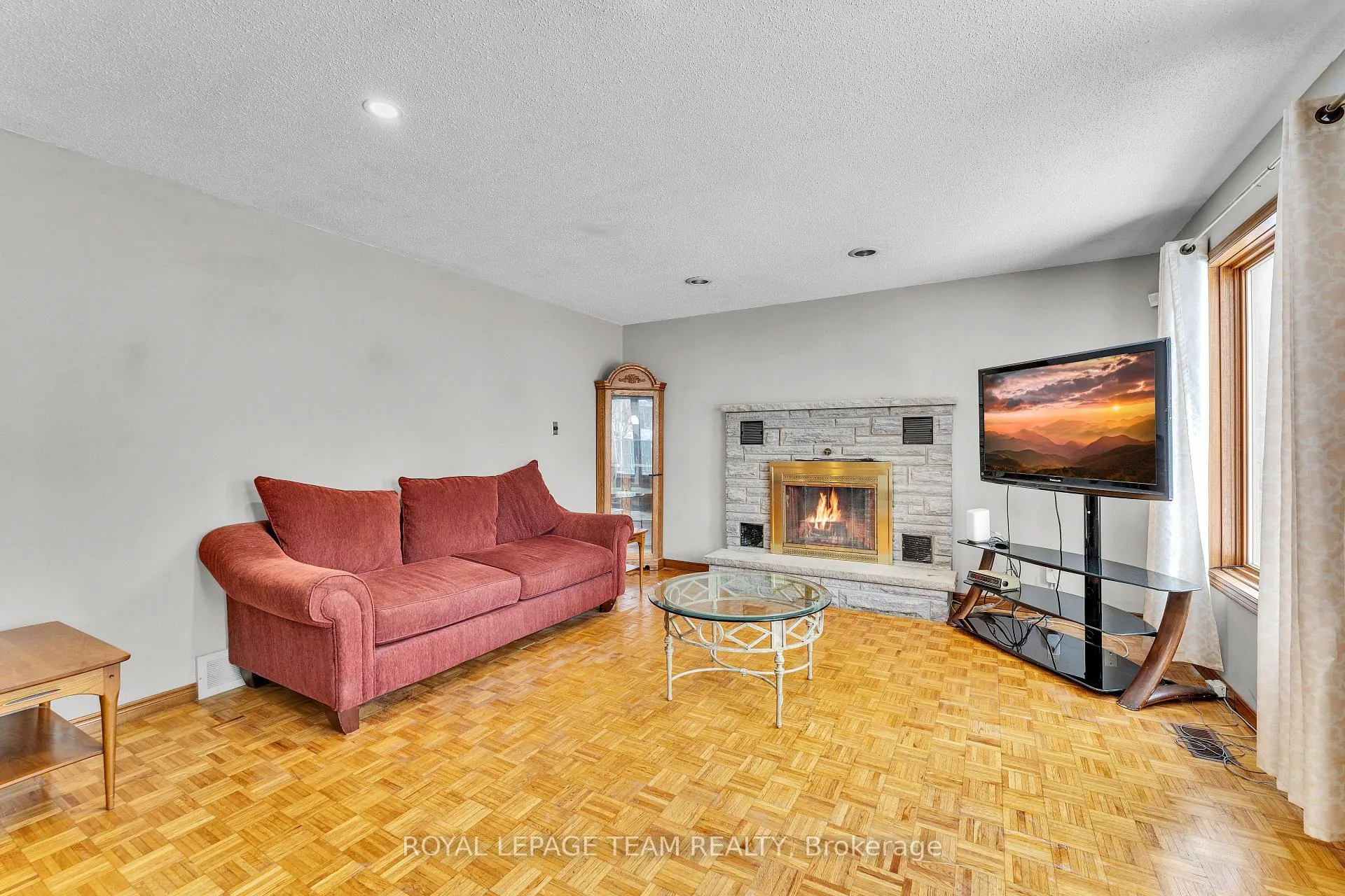 Photo 18 of 1409 Mory Street, Ottawa, Emerald Woods/Sawmill Creek — HOMEH