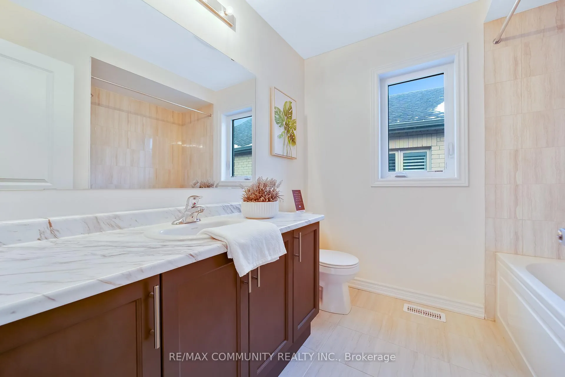 Photo 34 of 1150 Skyridge Boulevard, Pickering, Rural Pickering — HOMEH