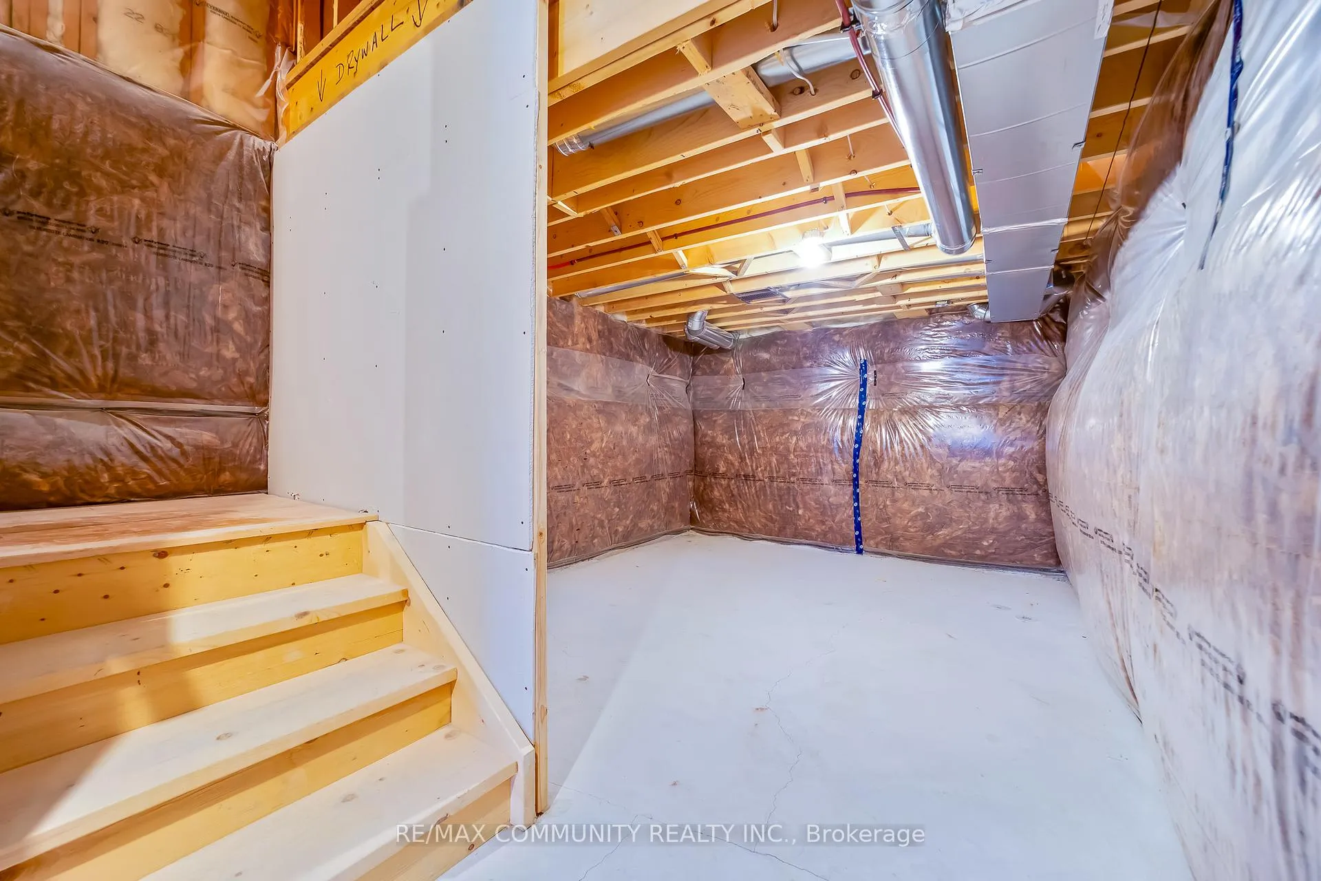 Photo 36 of 1150 Skyridge Boulevard, Pickering, Rural Pickering — HOMEH
