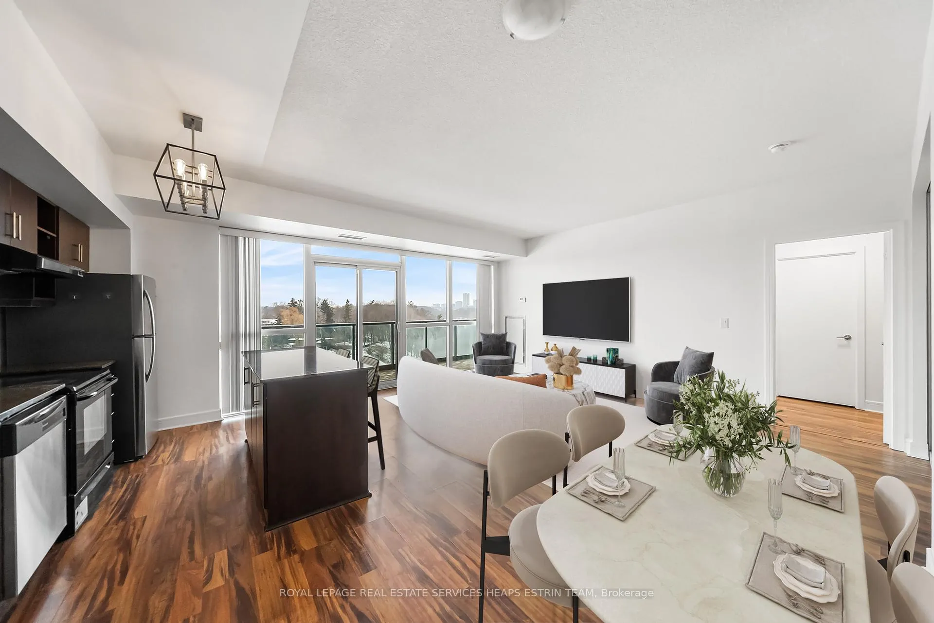 Photo 9 of Unit 504, 35 Brian Peck Crescent, Toronto, Thorncliffe Park — HOMEH