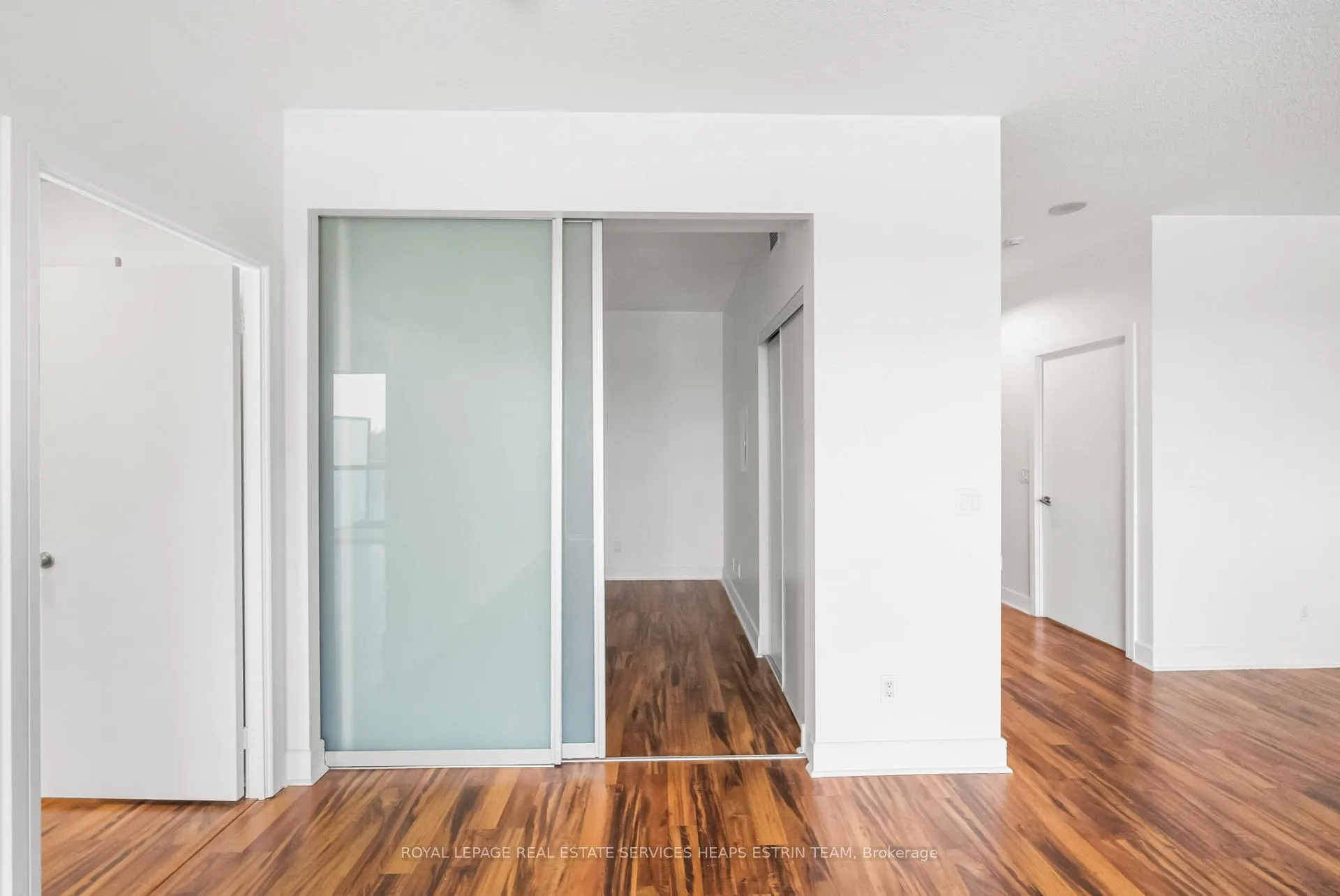 Photo 13 of Unit 504, 35 Brian Peck Crescent, Toronto, Thorncliffe Park — HOMEH