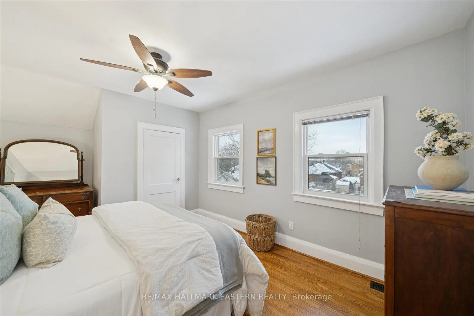 Photo 29 of 84 Cadillac Avenue S, Oshawa, Central — HOMEH