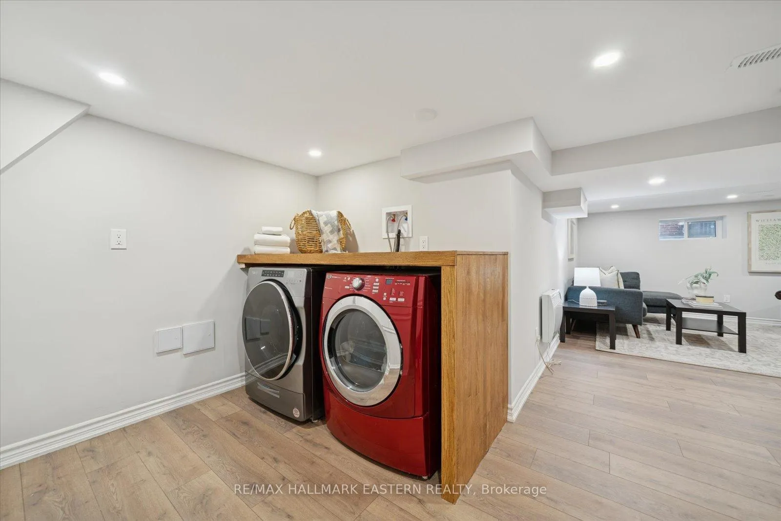 Photo 34 of 84 Cadillac Avenue S, Oshawa, Central — HOMEH