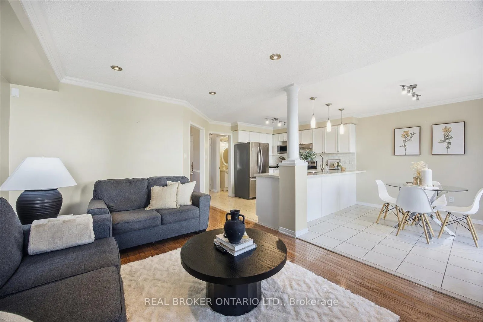 Photo 19 of 61 Aster Crescent, Whitby, Brooklin — HOMEH
