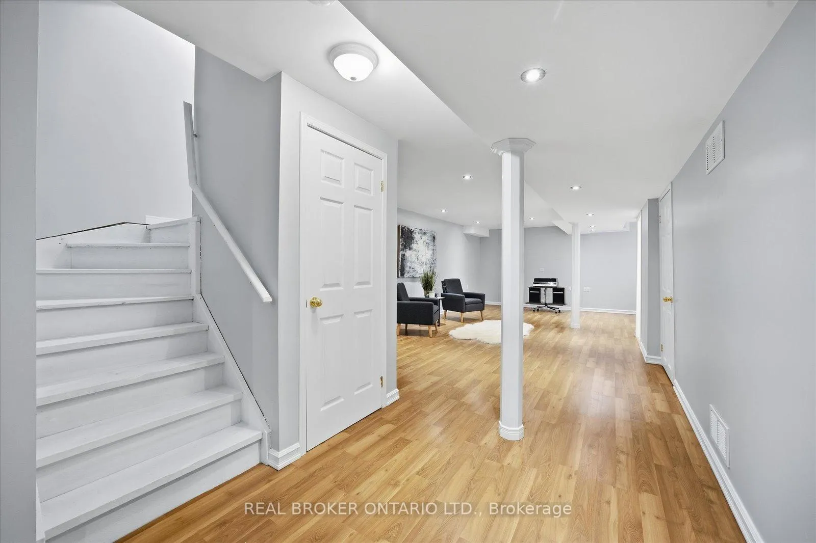 Photo 35 of 61 Aster Crescent, Whitby, Brooklin — HOMEH