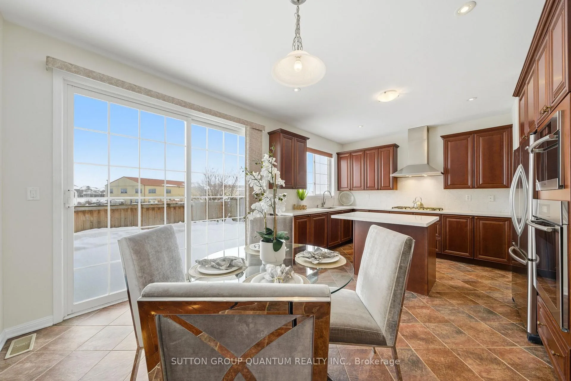 Photo 9 of 866 Cousens Terrace, Milton, Coates — HOMEH