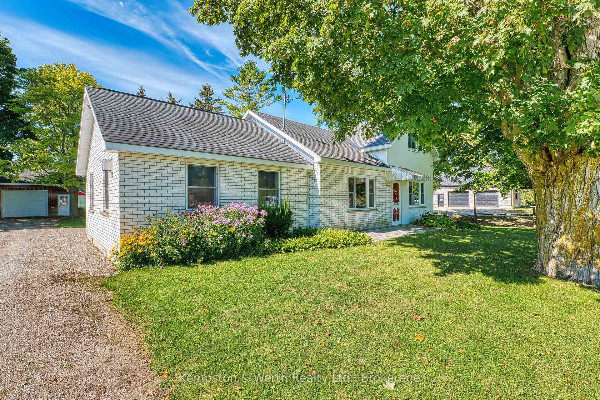 Photo 7 of 42669 Graham Road, Huron East, Brussels — HOMEH