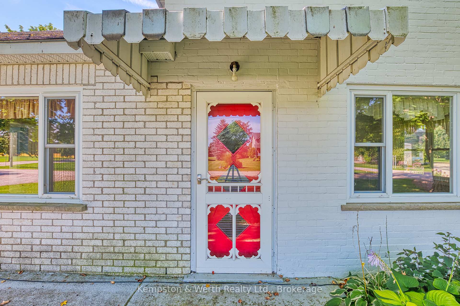 Photo 9 of 42669 Graham Road, Huron East, Brussels — HOMEH
