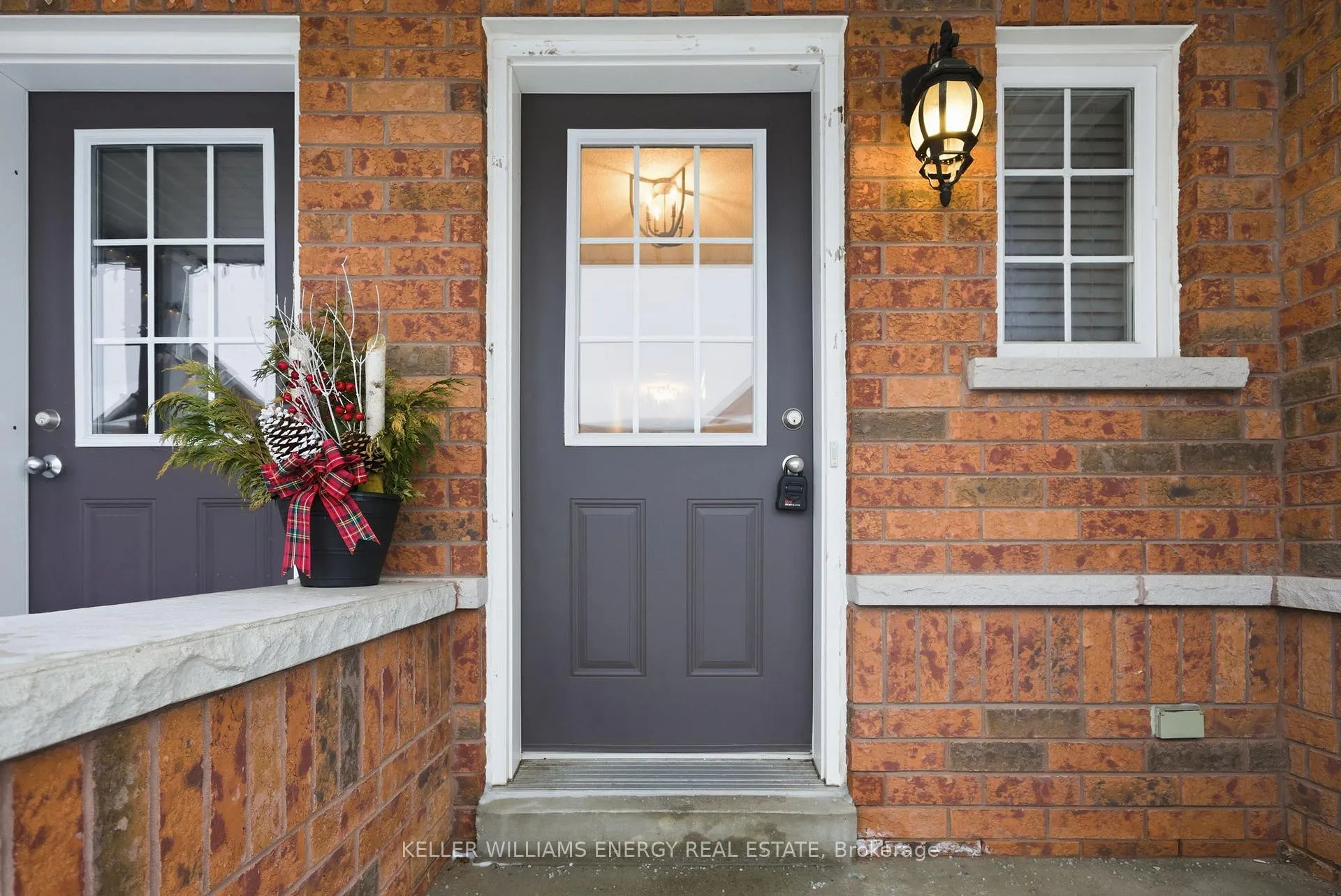 Photo 3 of Unit 2, 1280 Harmony Road N, Oshawa, Pinecrest — HOMEH