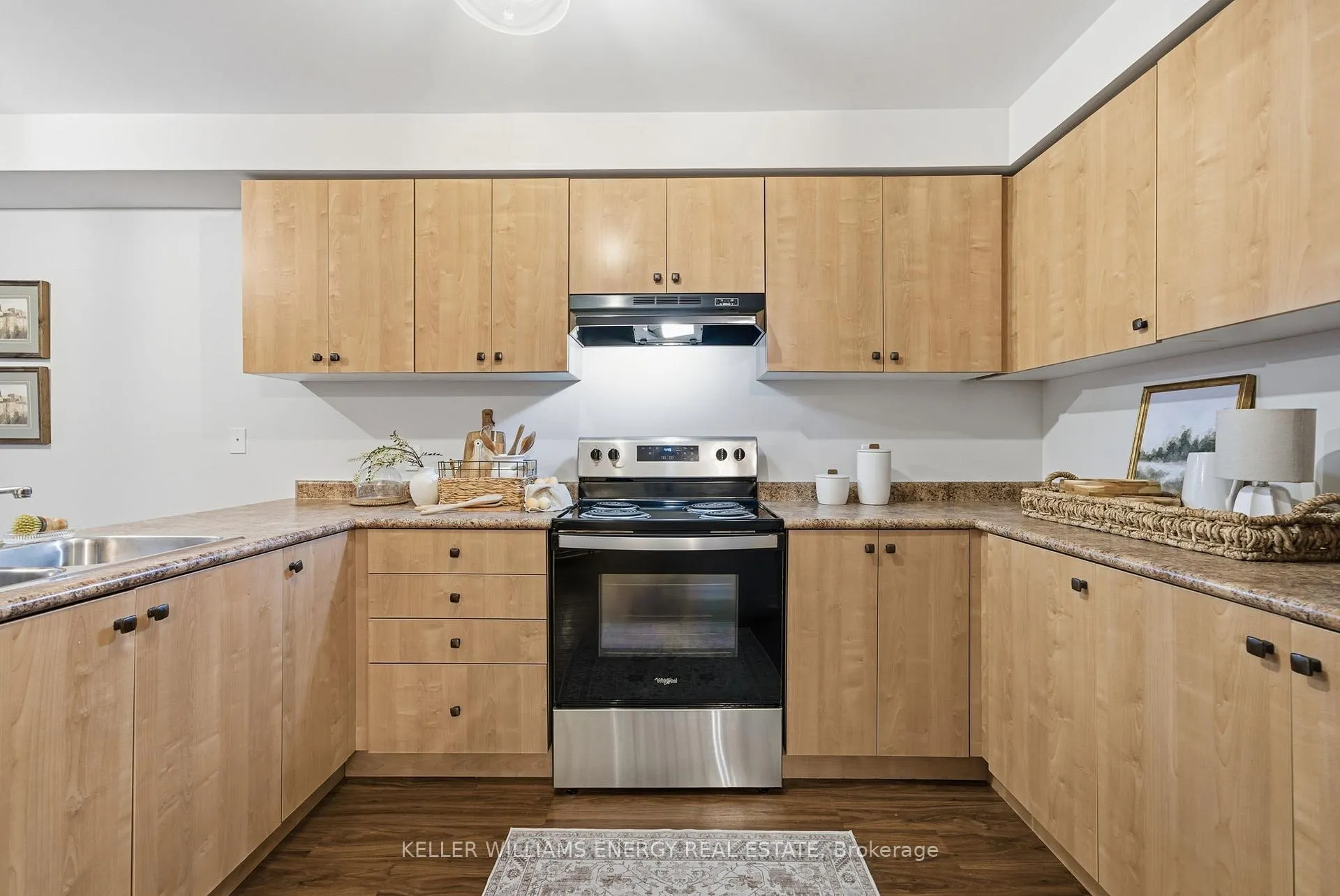 Photo 5 of Unit 2, 1280 Harmony Road N, Oshawa, Pinecrest — HOMEH