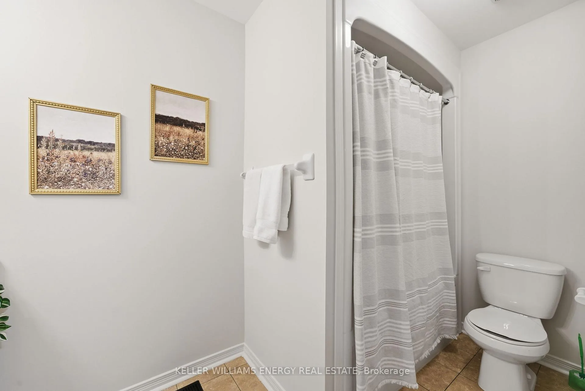 Photo 29 of Unit 2, 1280 Harmony Road N, Oshawa, Pinecrest — HOMEH
