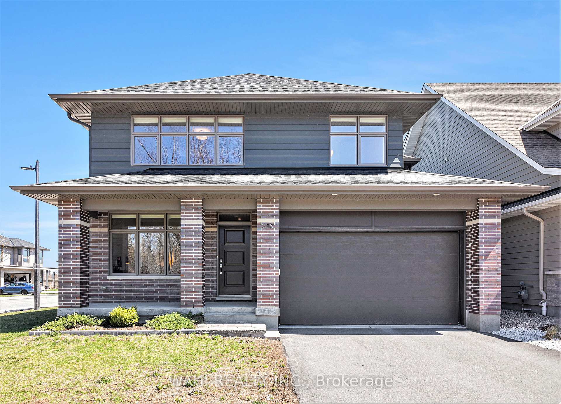 Photo 3 of 218 Avro Circle, Ottawa, CFB Rockcliffe and Area — HOMEH