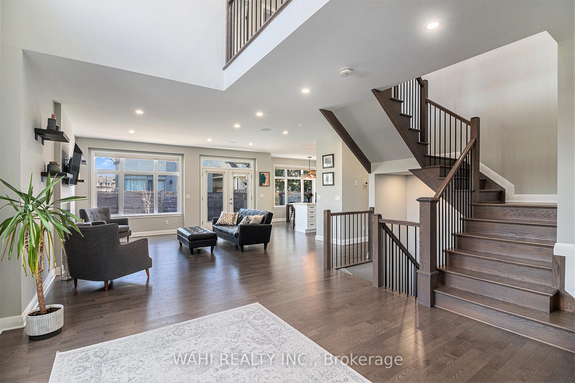 Photo 9 of 218 Avro Circle, Ottawa, CFB Rockcliffe and Area — HOMEH