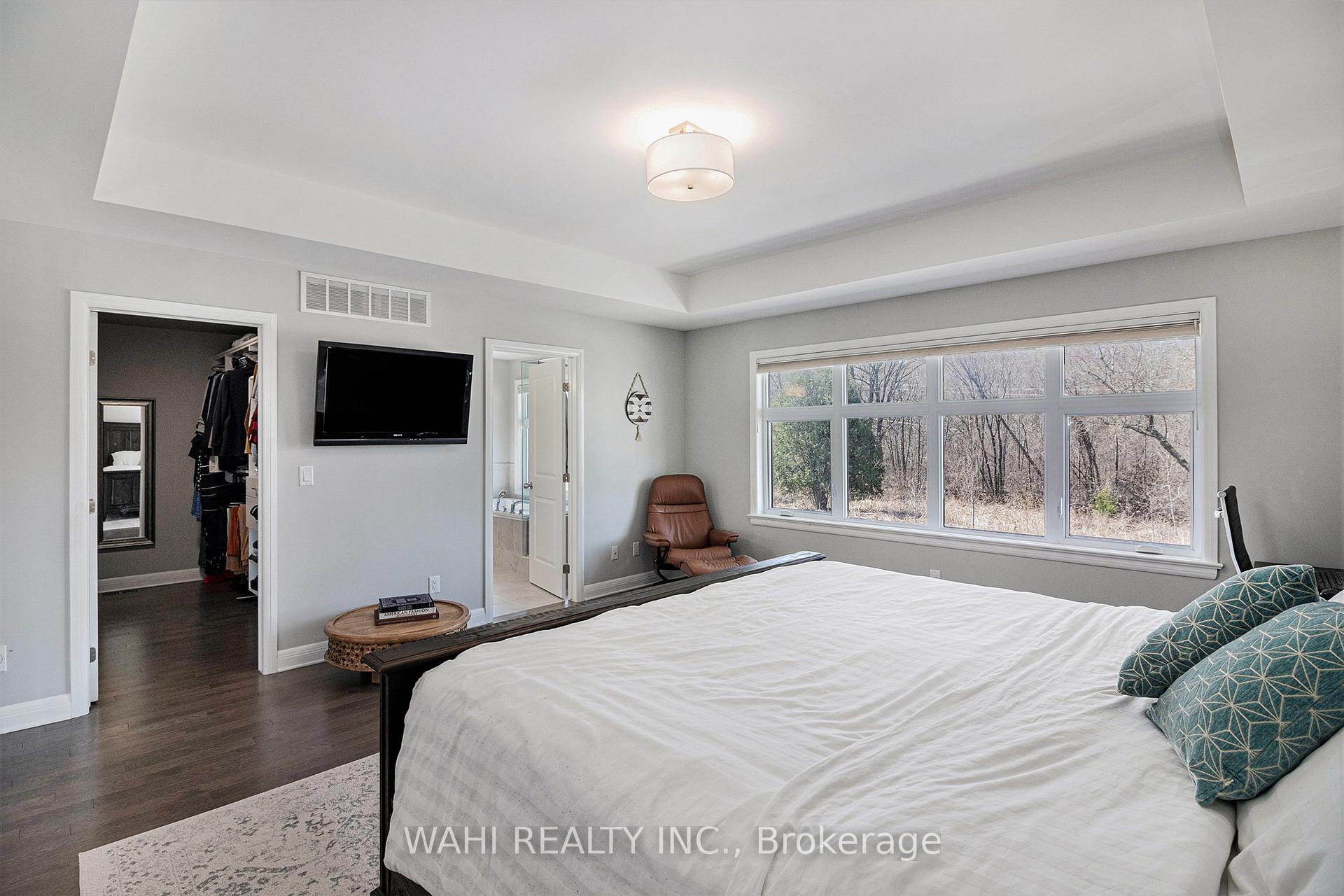 Photo 22 of 218 Avro Circle, Ottawa, CFB Rockcliffe and Area — HOMEH