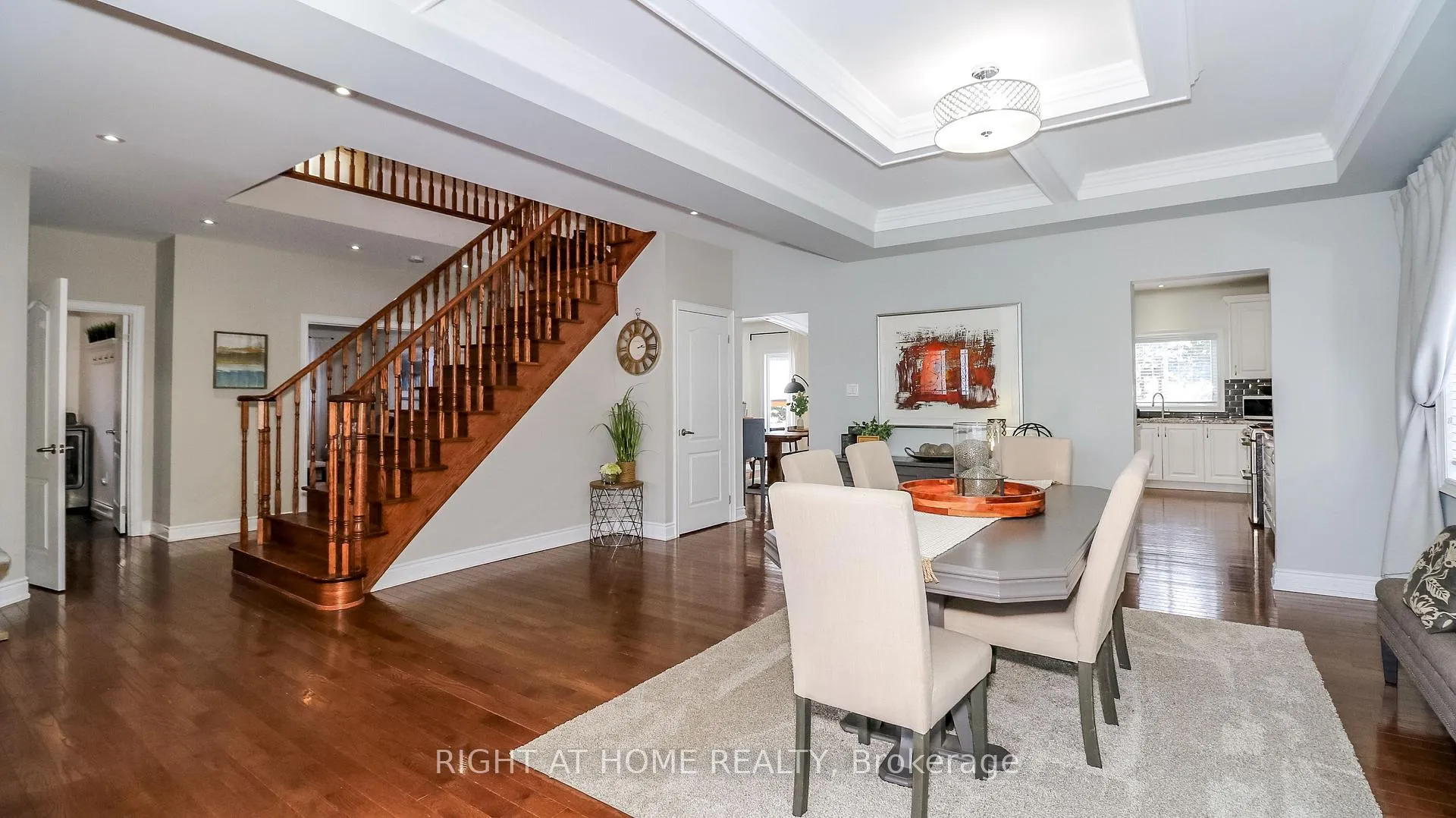 Photo 6 of 769 Freemont Court, Innisfil, Alcona — HOMEH