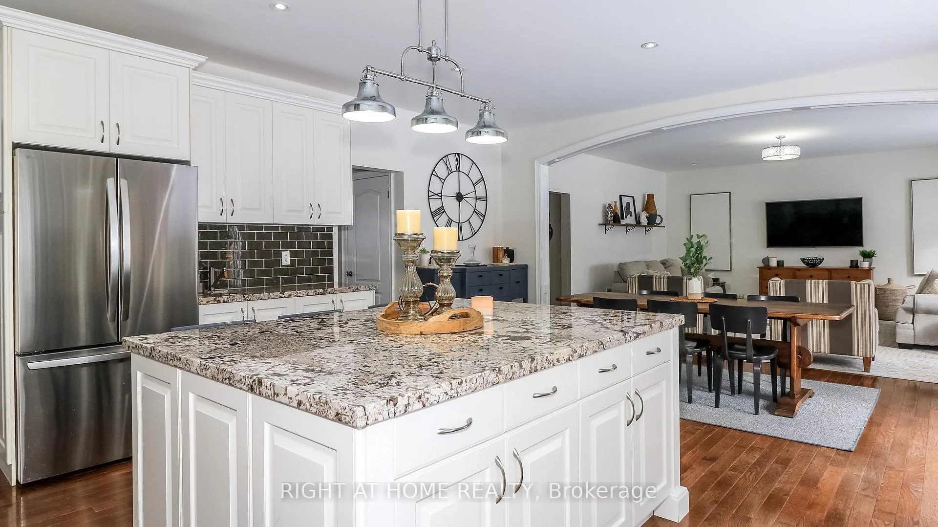 Photo 16 of 769 Freemont Court, Innisfil, Alcona — HOMEH