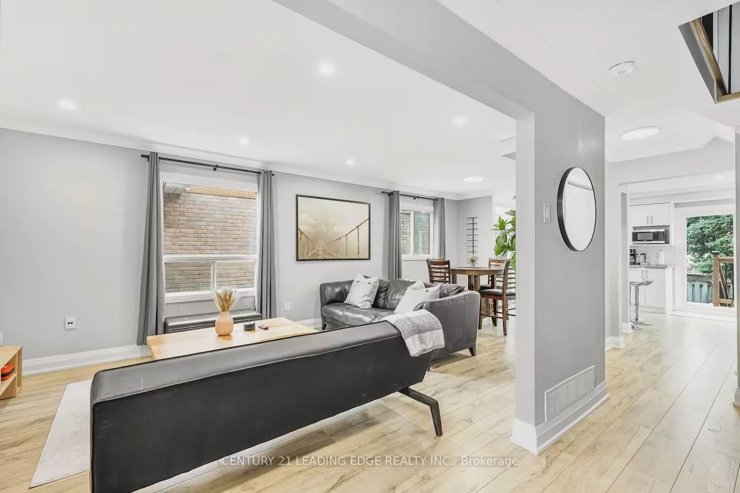 Photo 1 of 1627 Fairfield Crescent, Pickering, Village East — HOMEH