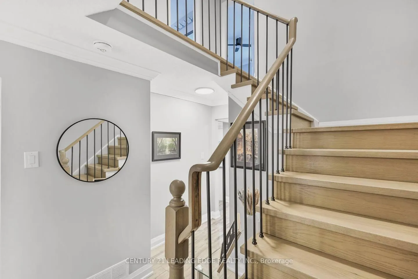 Photo 18 of 1627 Fairfield Crescent, Pickering, Village East — HOMEH