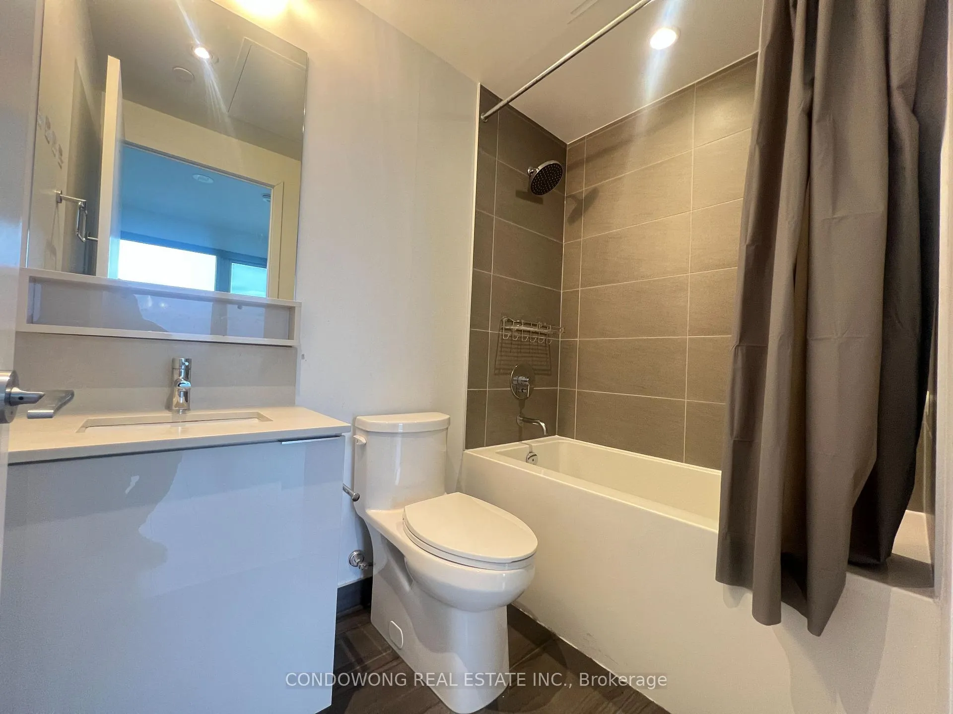 Photo 11 of Unit 2609, 5 Buttermill Avenue, Vaughan, Vaughan Corporate Centre — HOMEH