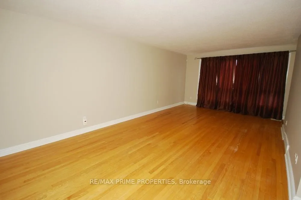 Photo 2 of 1287 Maitland Avenue, Ottawa, Copeland Park — HOMEH
