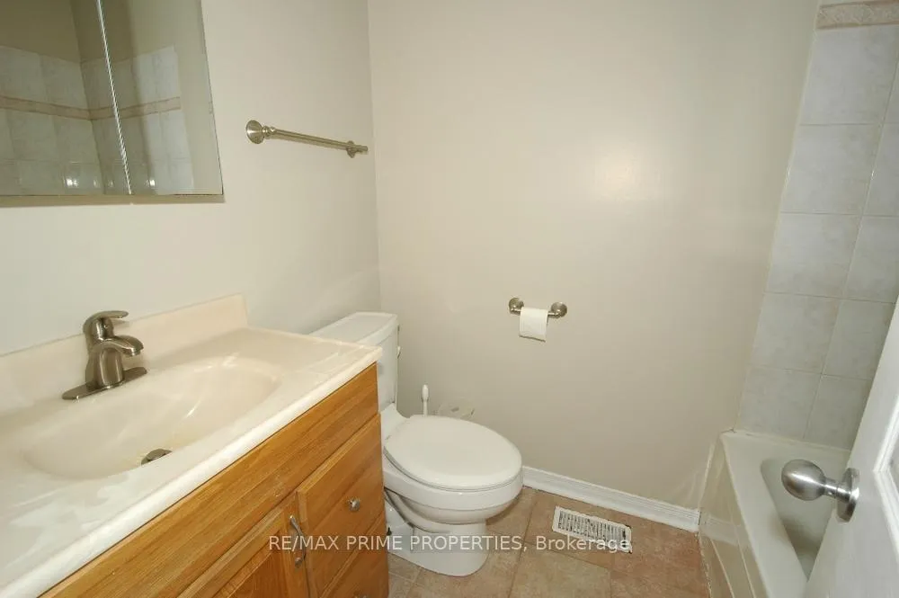 Photo 11 of 1287 Maitland Avenue, Ottawa, Copeland Park — HOMEH
