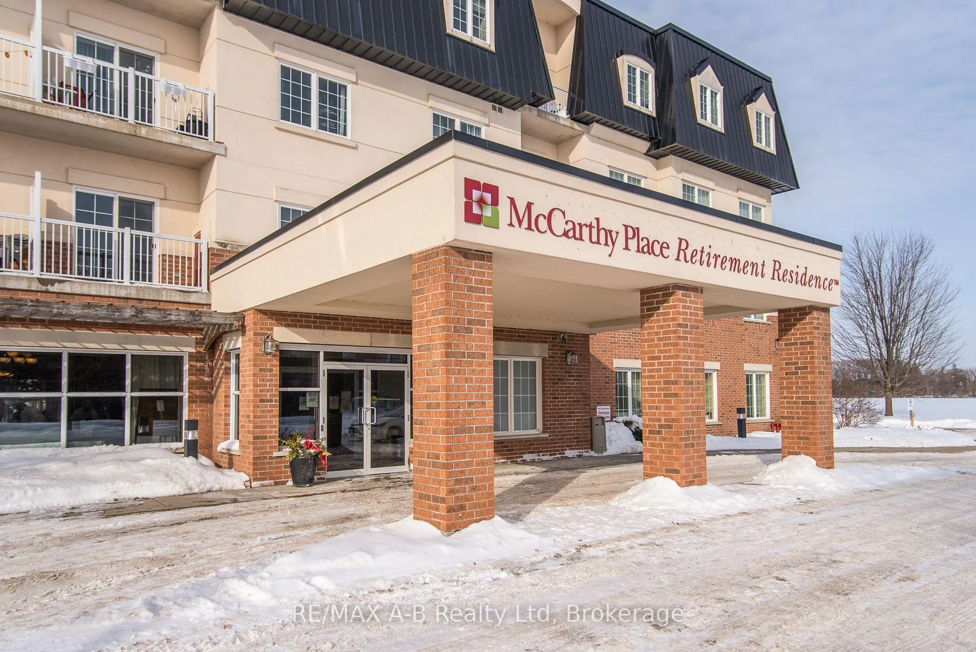 Photo 3 of Unit #432, 200 Mccarthy Road, Stratford — HOMEH