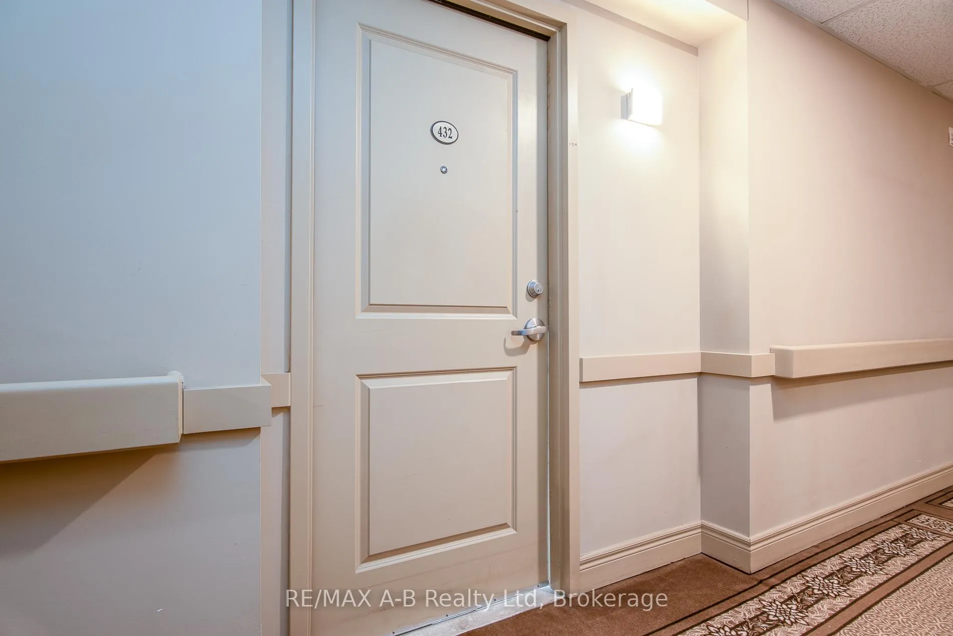 Photo 4 of Unit #432, 200 Mccarthy Road, Stratford — HOMEH