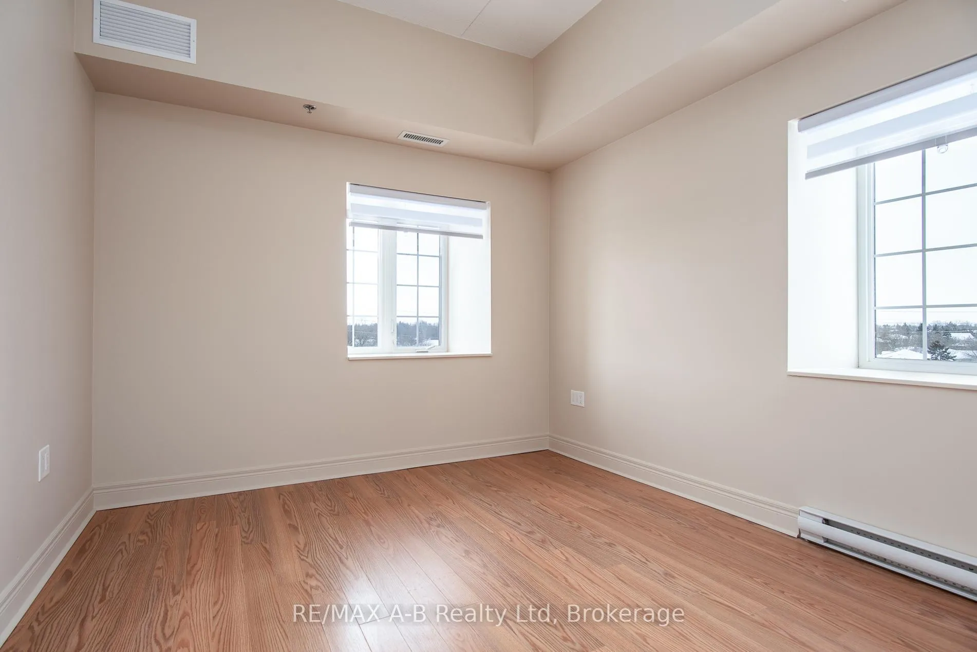 Photo 21 of Unit #432, 200 Mccarthy Road, Stratford — HOMEH