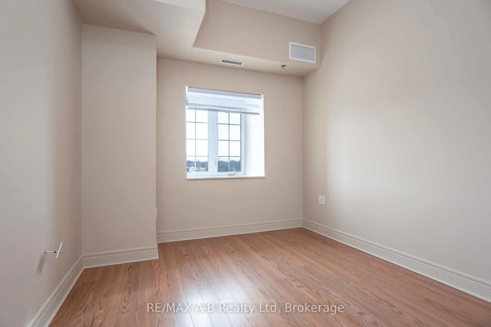 Photo 25 of Unit #432, 200 Mccarthy Road, Stratford — HOMEH