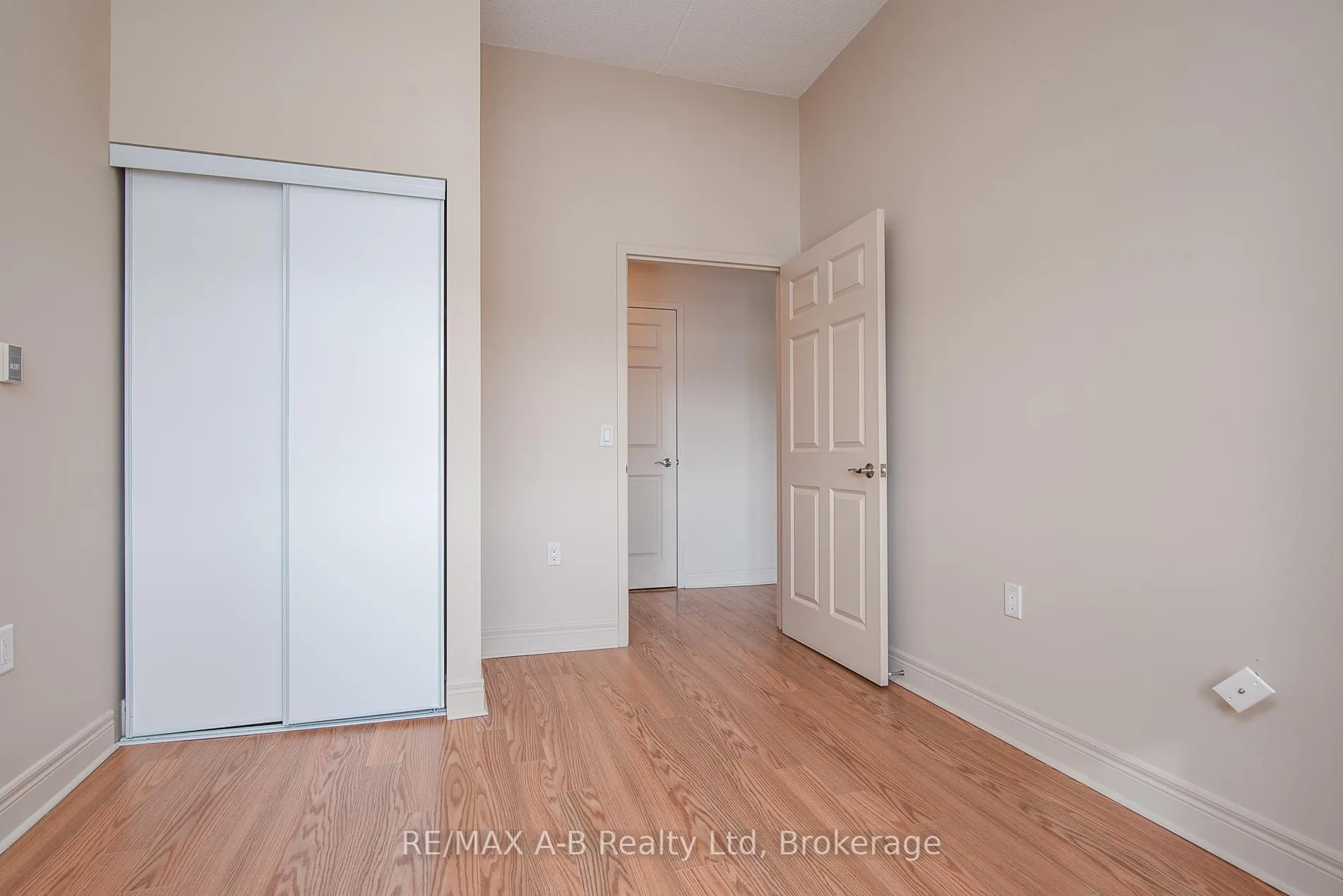 Photo 26 of Unit #432, 200 Mccarthy Road, Stratford — HOMEH